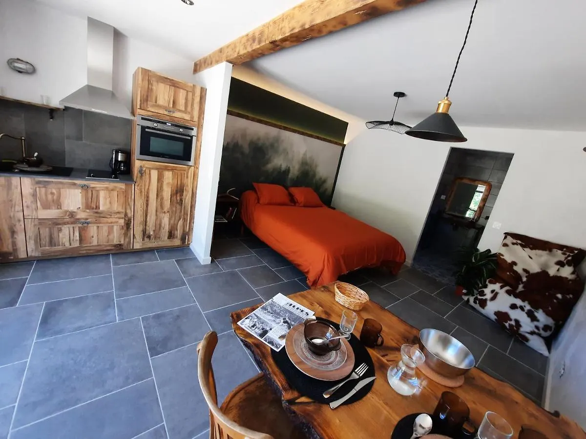 Le Petit Begou Bed & Breakfast Saint-Auban-d'Oze France
